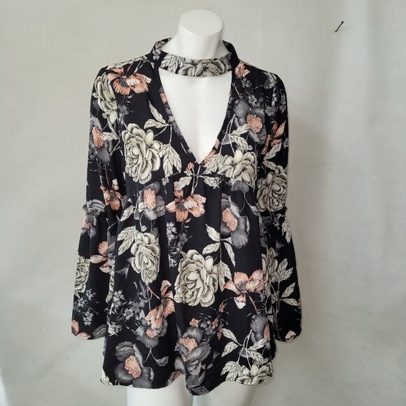 Peach Love Top Womens M Black Floral Collared Bell Sleeve V-Neck‎ Blouse Boho - Picture 1 of 11